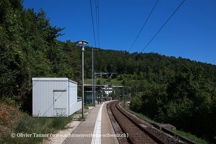 Bahnhof "Frinvillier-Taubenloch"