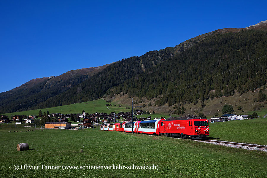 HGe 4/4’’ 104 mit Glacier Express nach St. Moritz