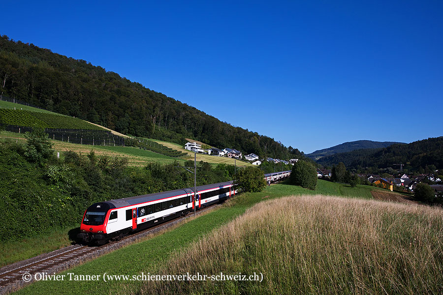 Einheitswagen IV Pendelzug als IC6 Brig – Bern – Basel