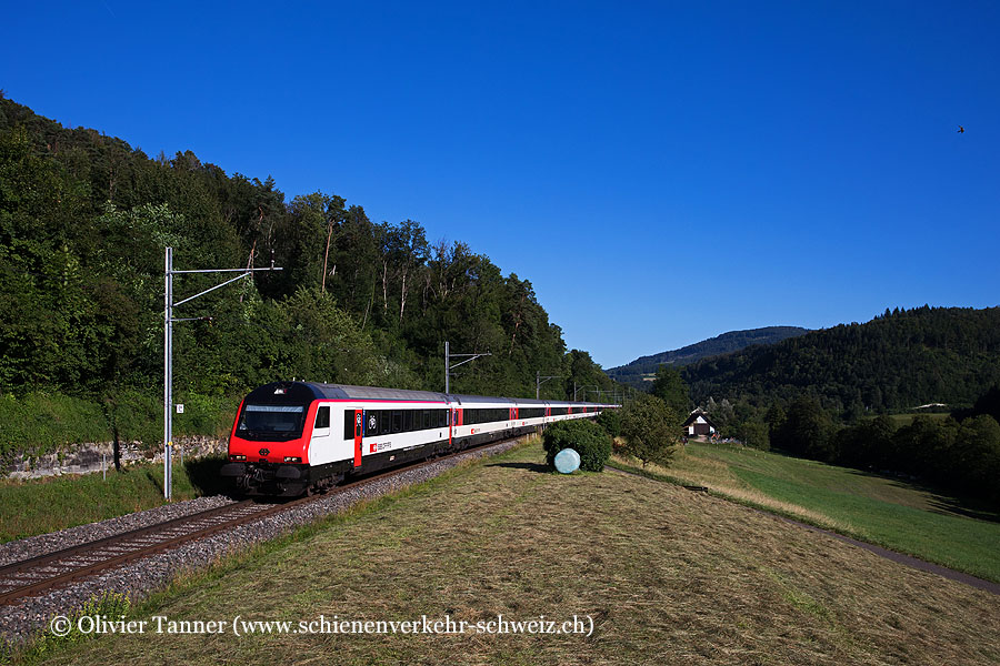 Einheitswagen IV Pendelzug als IC61 Interlaken Ost – Bern – Basel