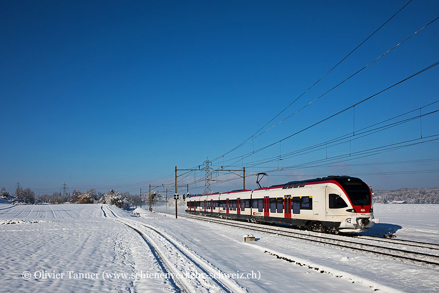 RABe 523 047 als S26 Lenzburg – Rotkreuz