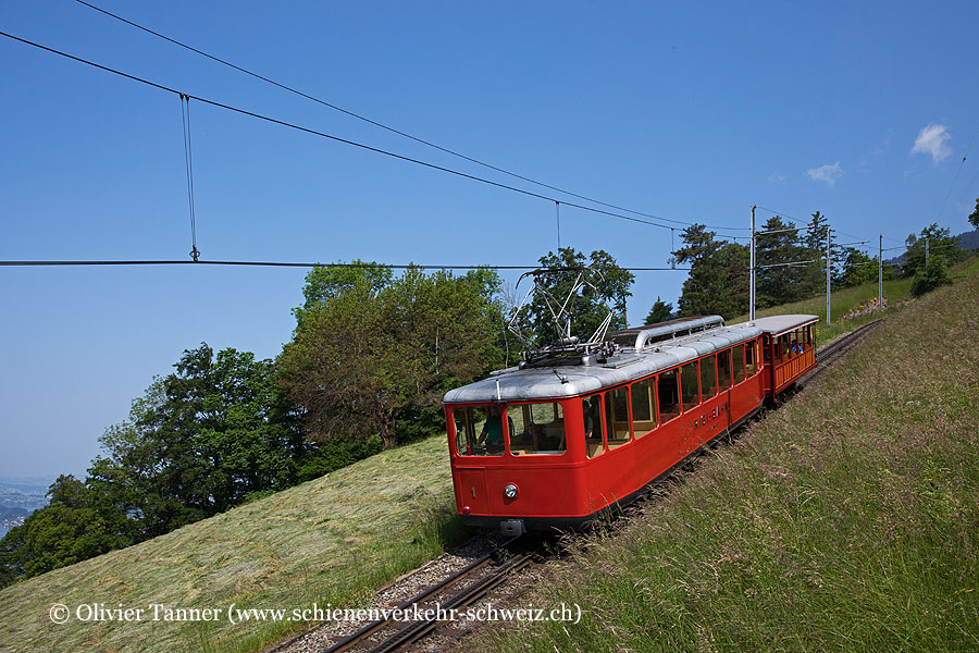 Bdhe 2/4 1 auf dem Weg nach Vitznau