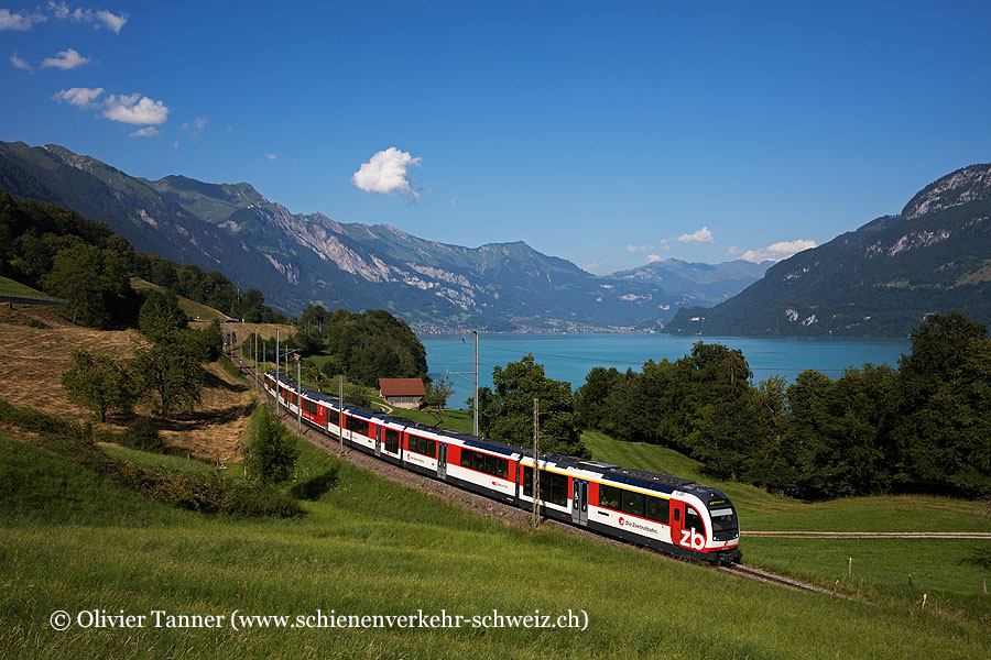 ABeh 150 003 als ’’Luzern-Interlaken Express’’ mit dem wunderschönen Brienzersee