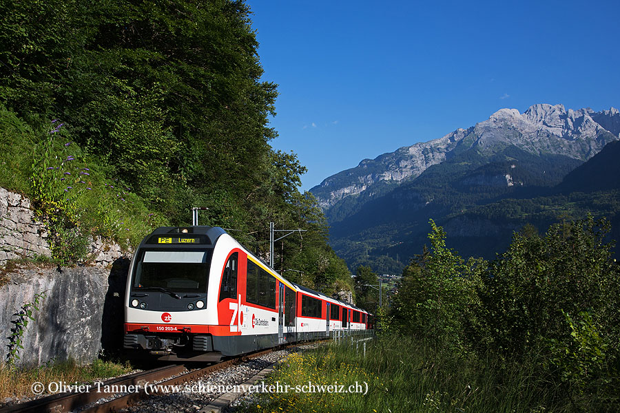 ABeh 150 003 als ’’Luzern-Interlaken Express’’ erklimmt die Steigung über Meiringen