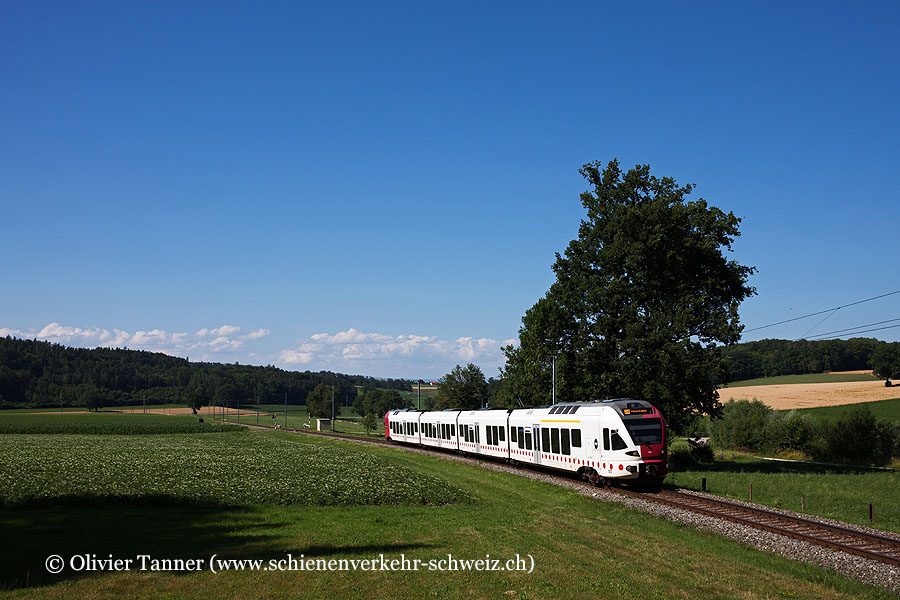 RABe 527 192 als S20 Kerzers – Fribourg – Romont